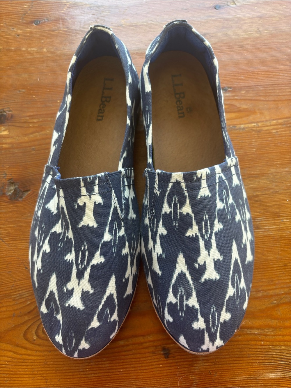 L.L. Bean Navy and White ikat print  canvas slip on flats. Size 9.5